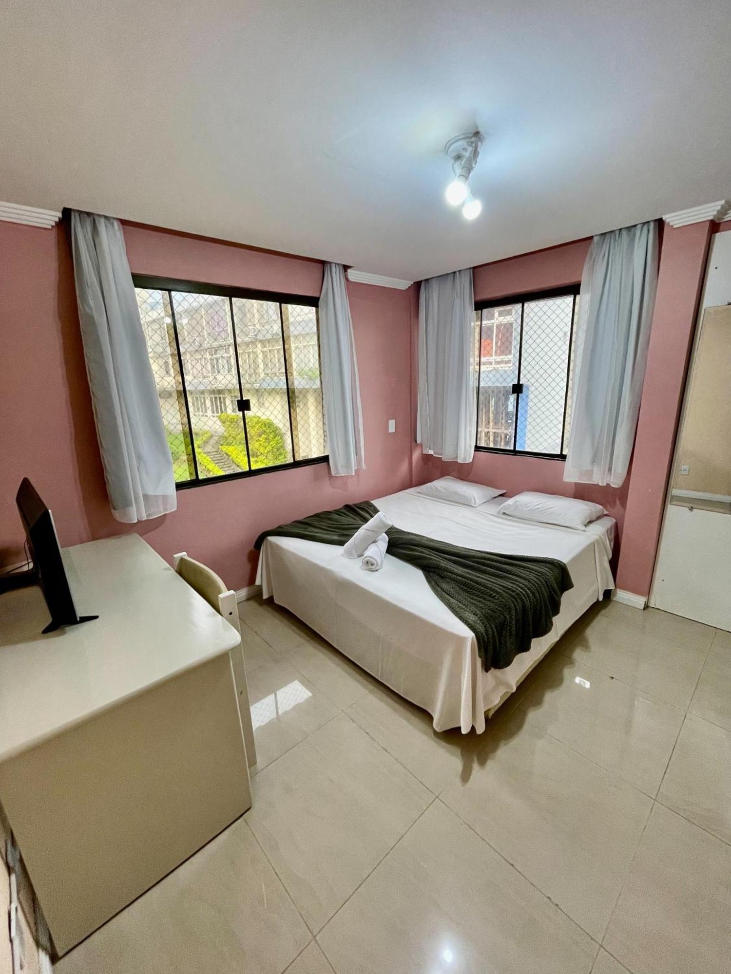 Webi Coliving - Unidade Coqueiros - Florianopolis-sc Florianopolis